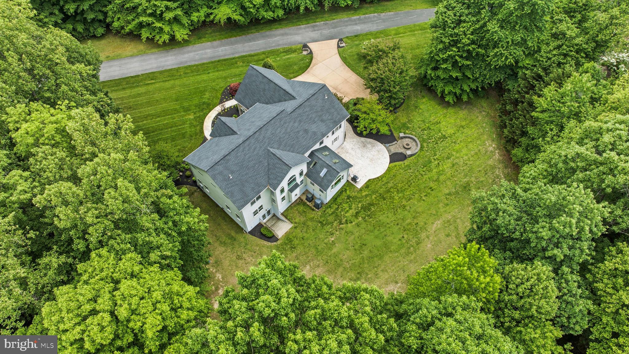 LYONS CREEK OVERLOOK - Residential