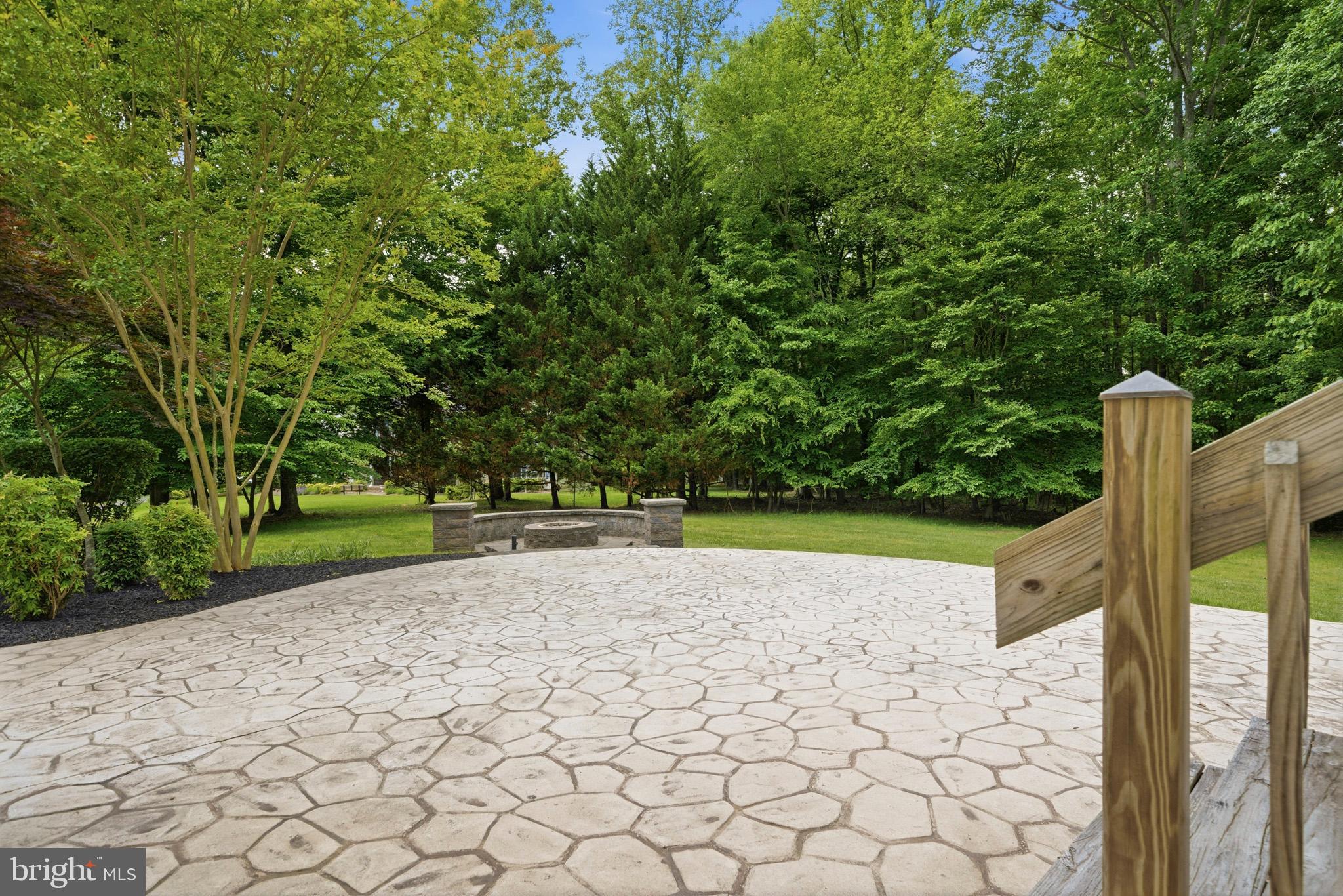 LYONS CREEK OVERLOOK - Residential