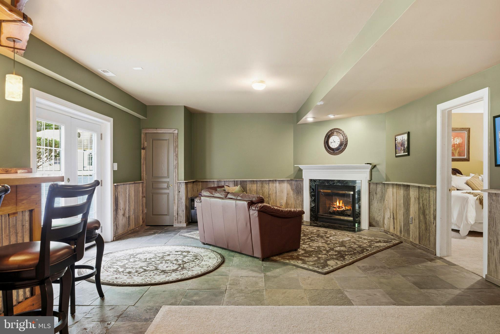 LYONS CREEK OVERLOOK - Residential