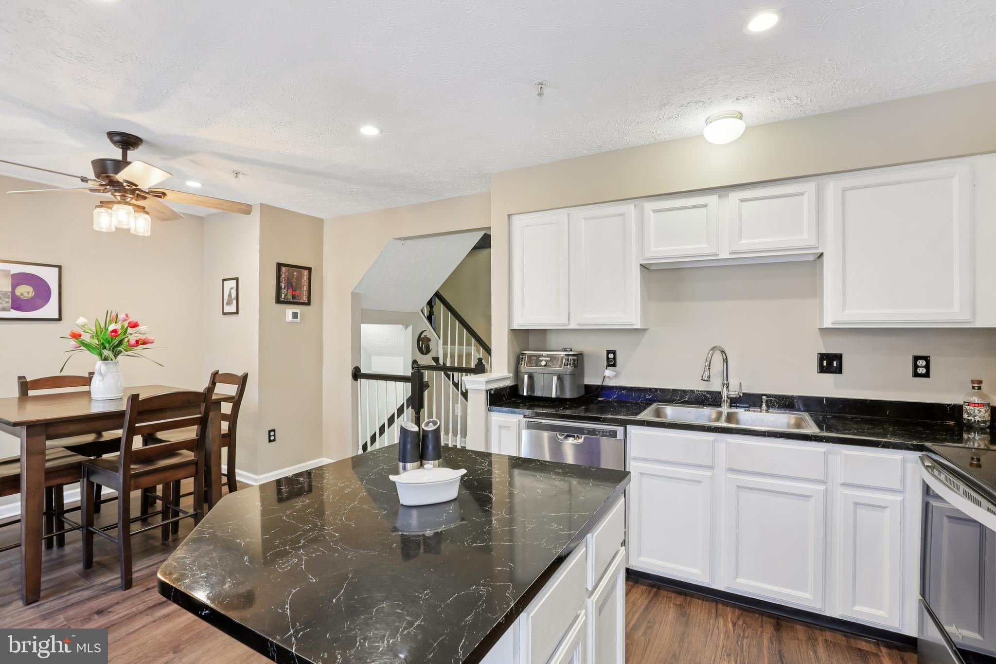 DURHAM MANOR - Residential