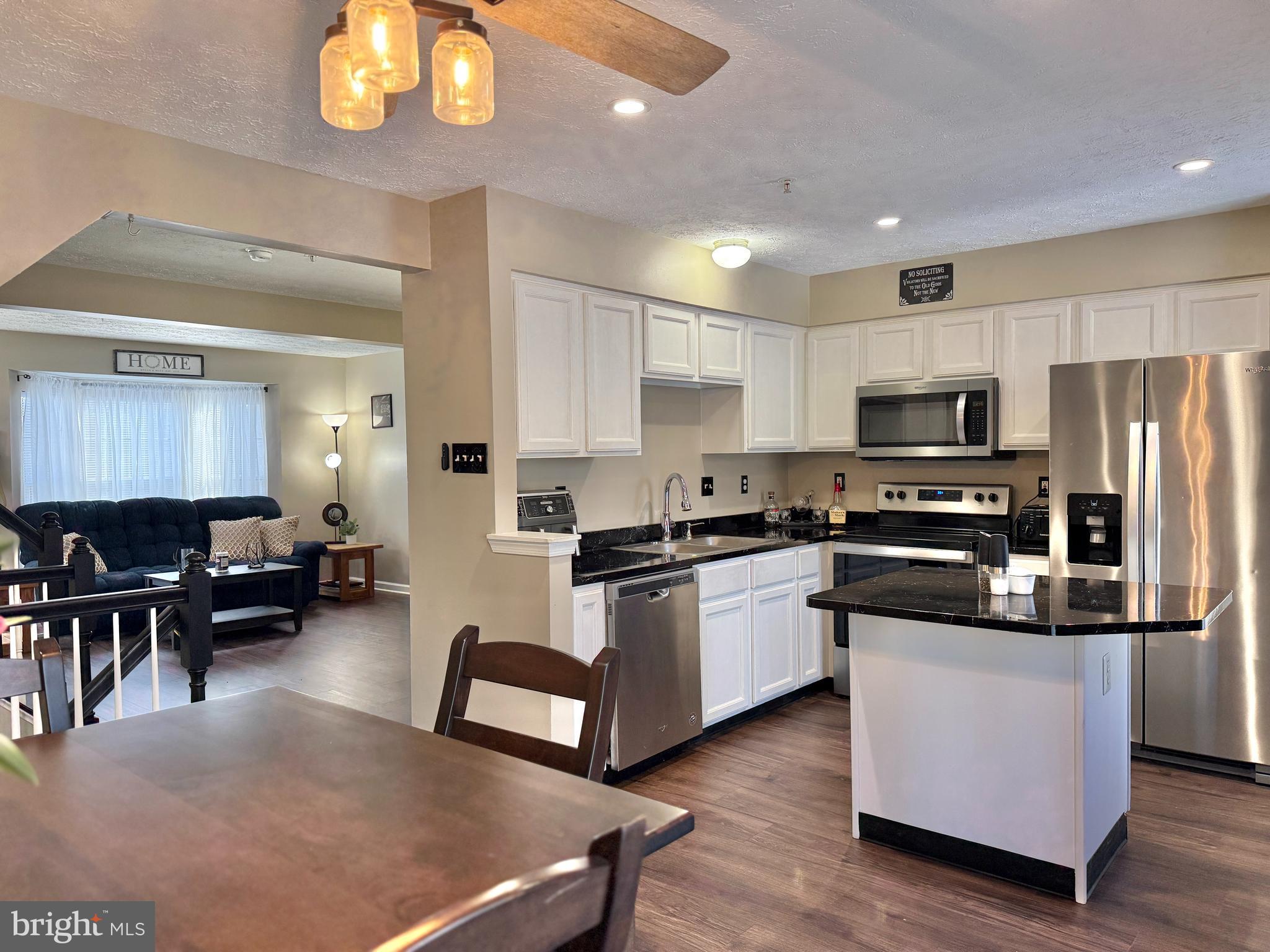 DURHAM MANOR - Residential