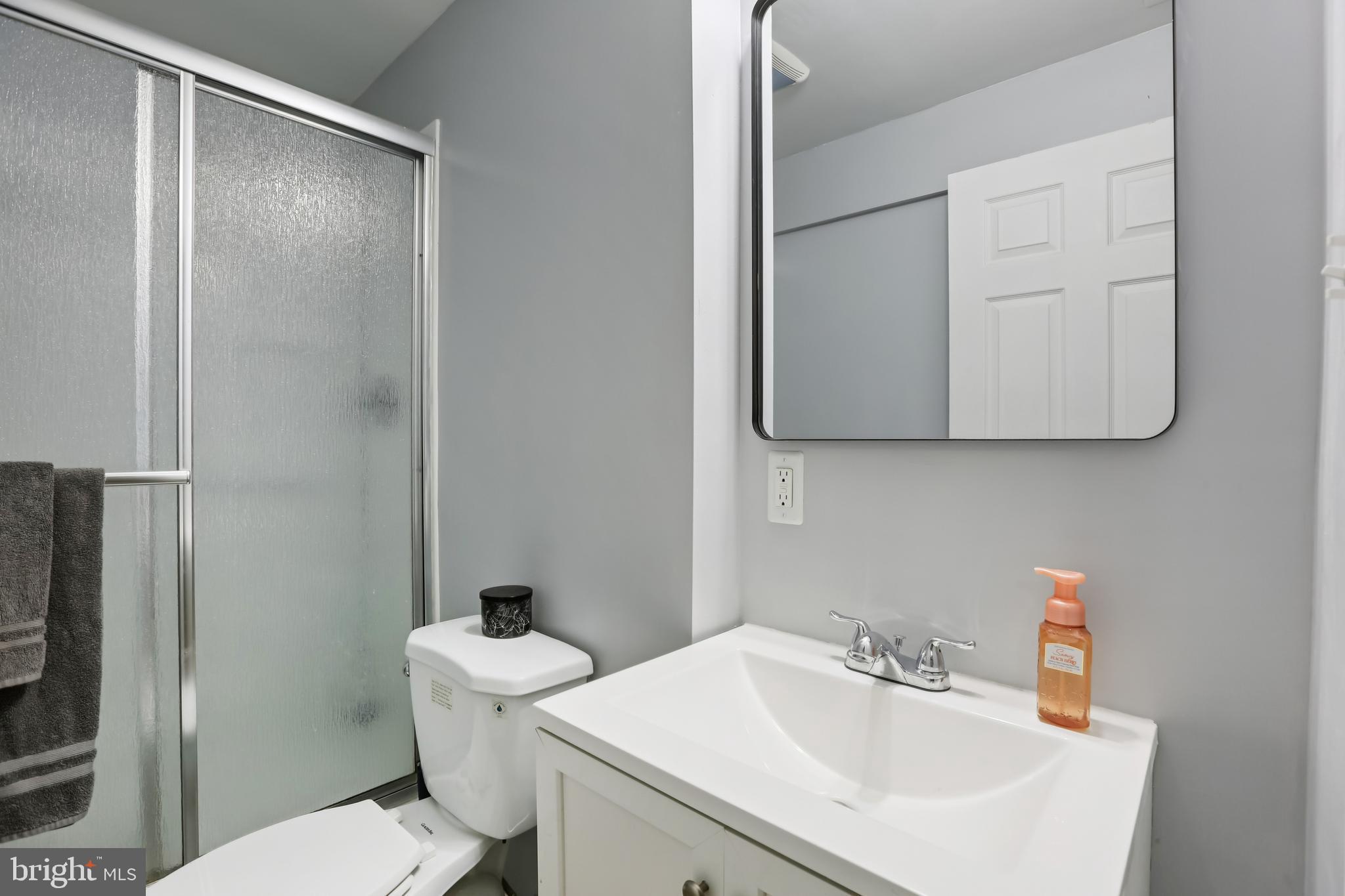 DURHAM MANOR - Residential