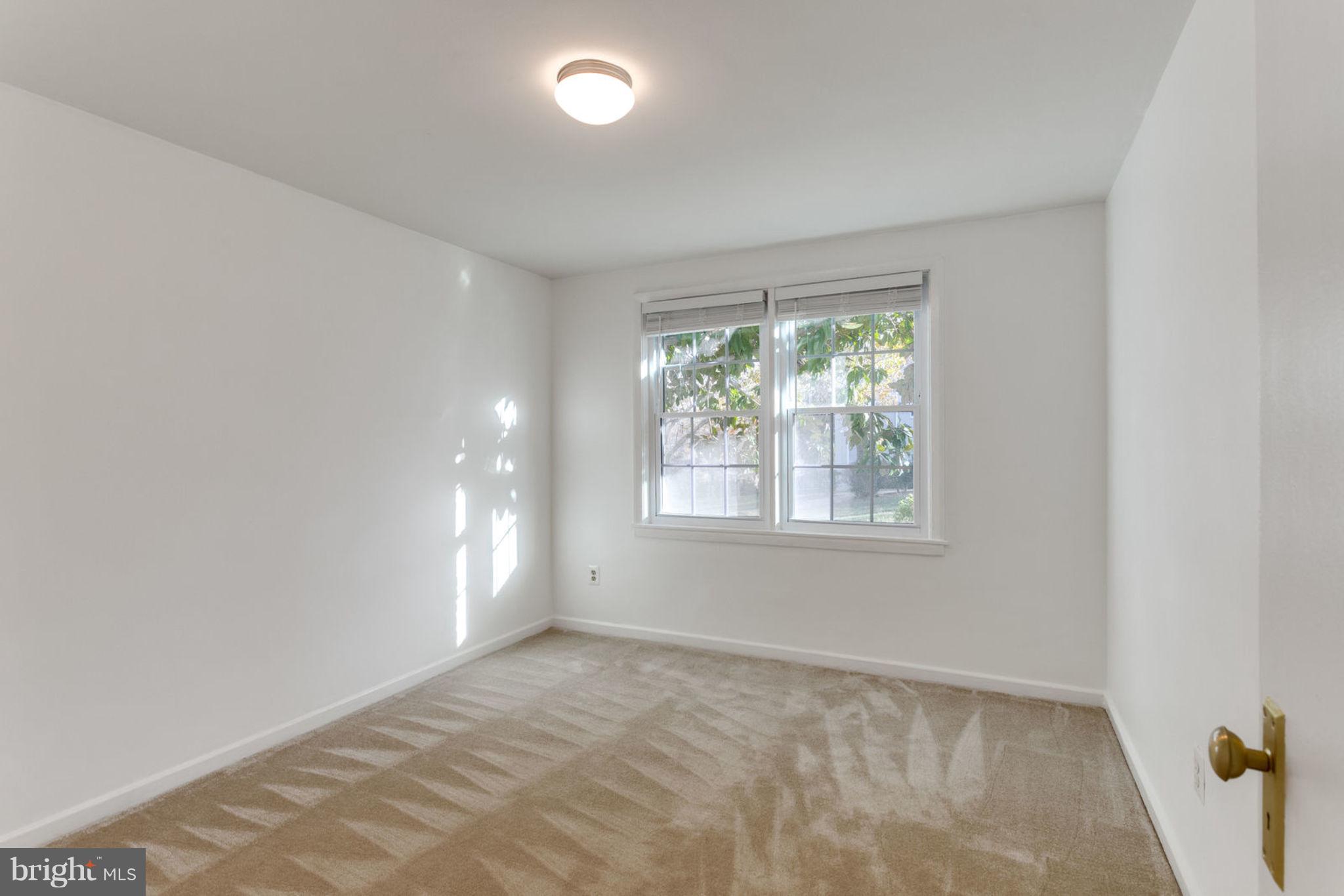 PARK GLEN - Residential Lease