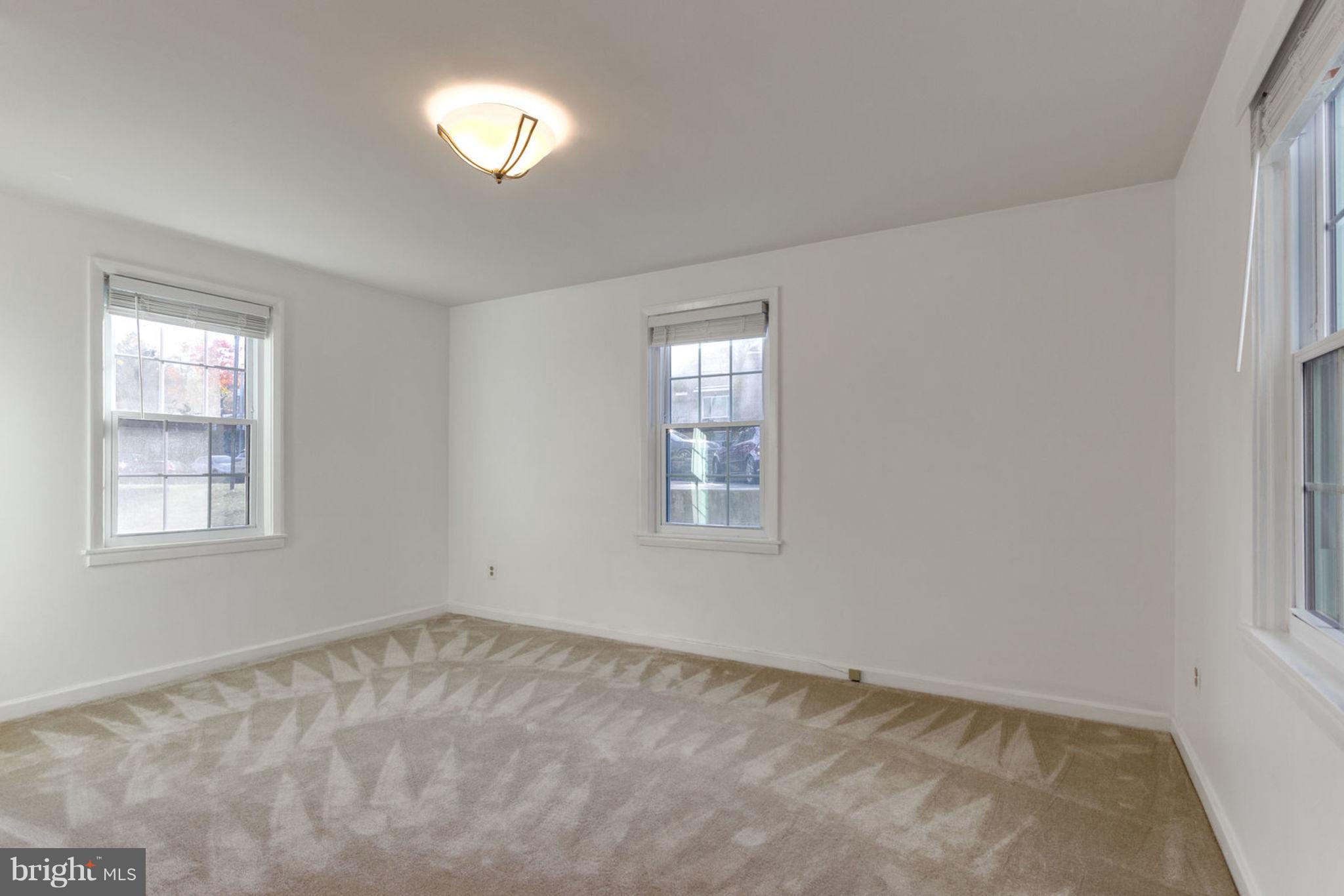 PARK GLEN - Residential Lease