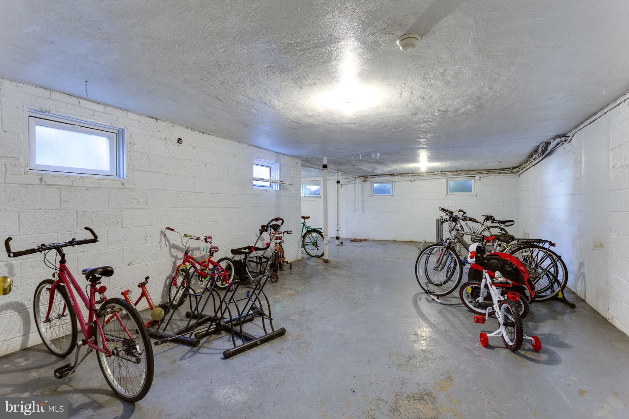 PARK GLEN - Residential Lease