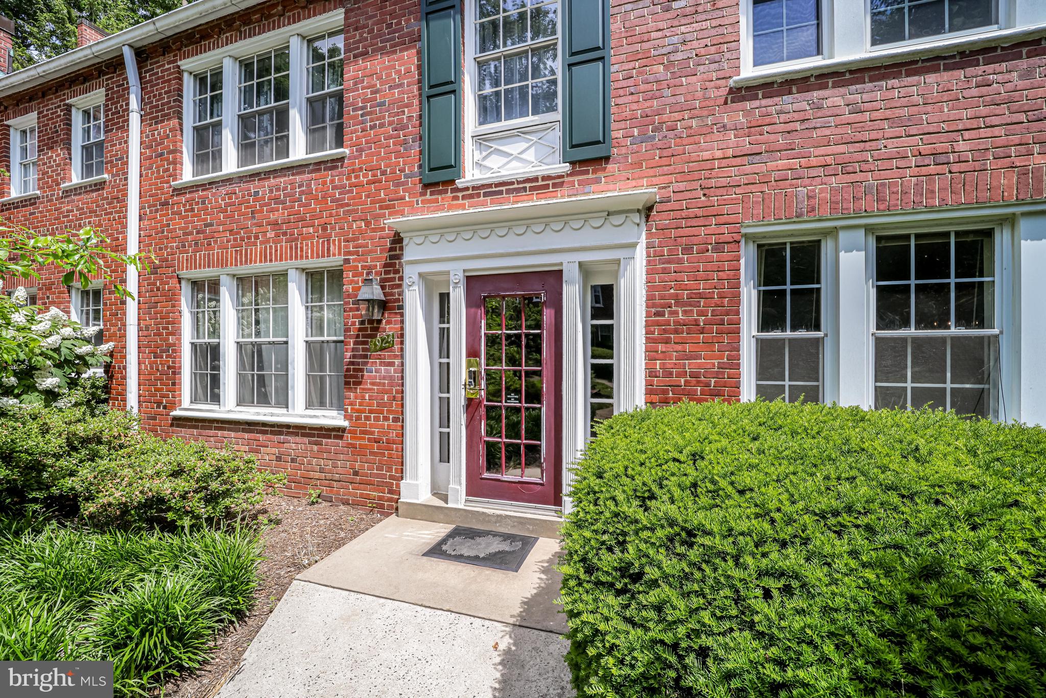 COLONIAL VILLAGE - Residential Lease