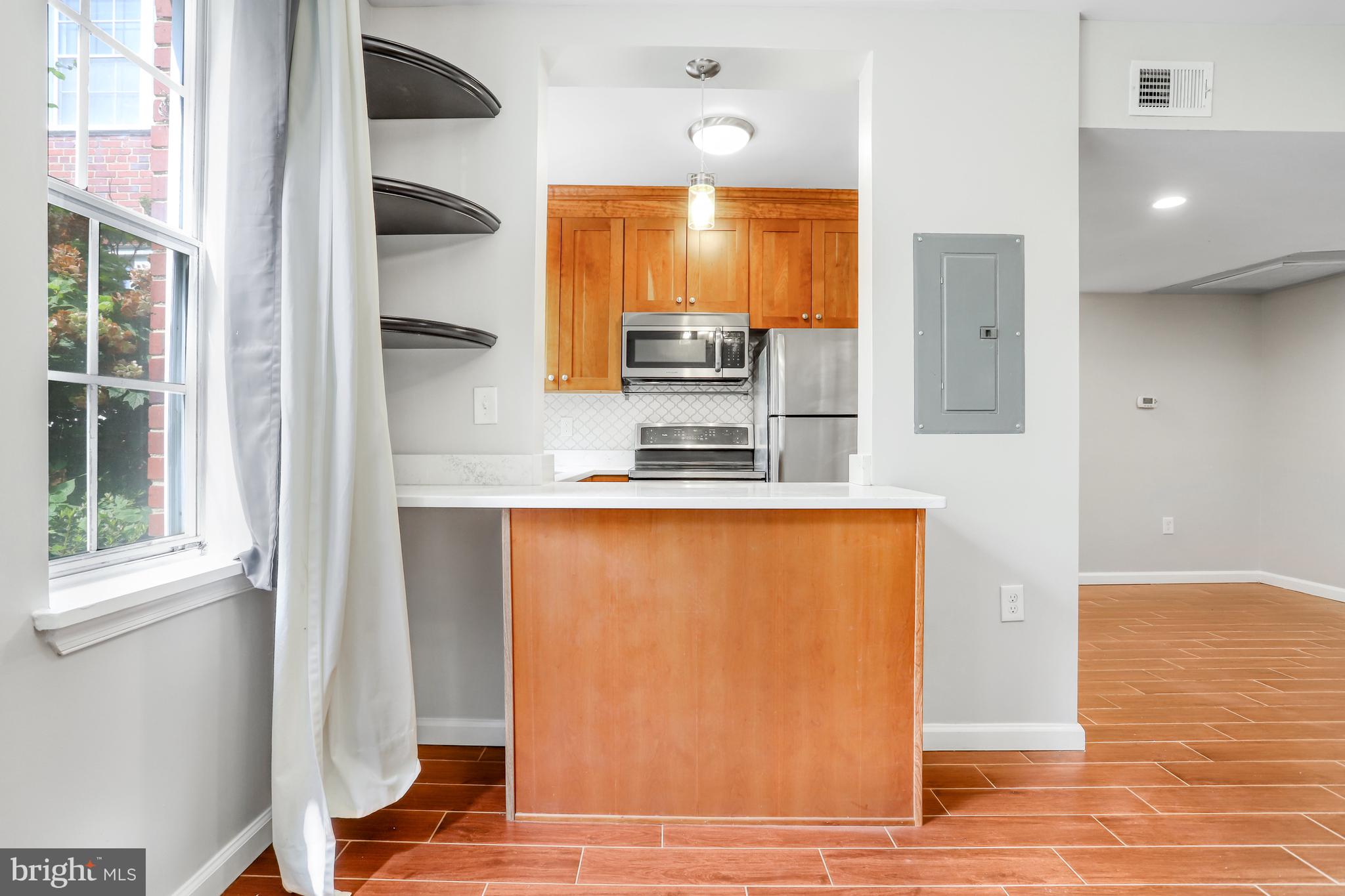 COLONIAL VILLAGE - Residential Lease