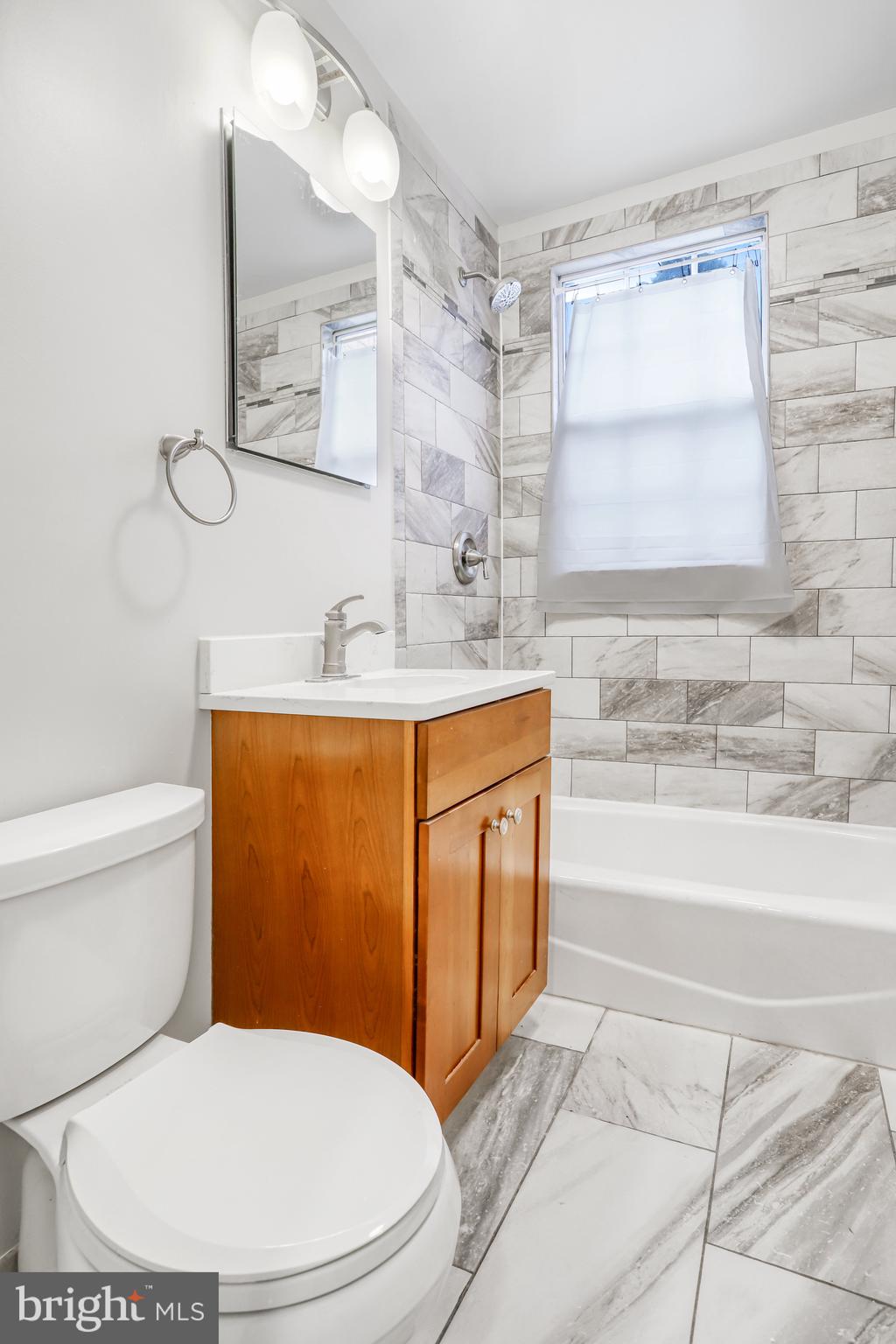 COLONIAL VILLAGE - Residential Lease