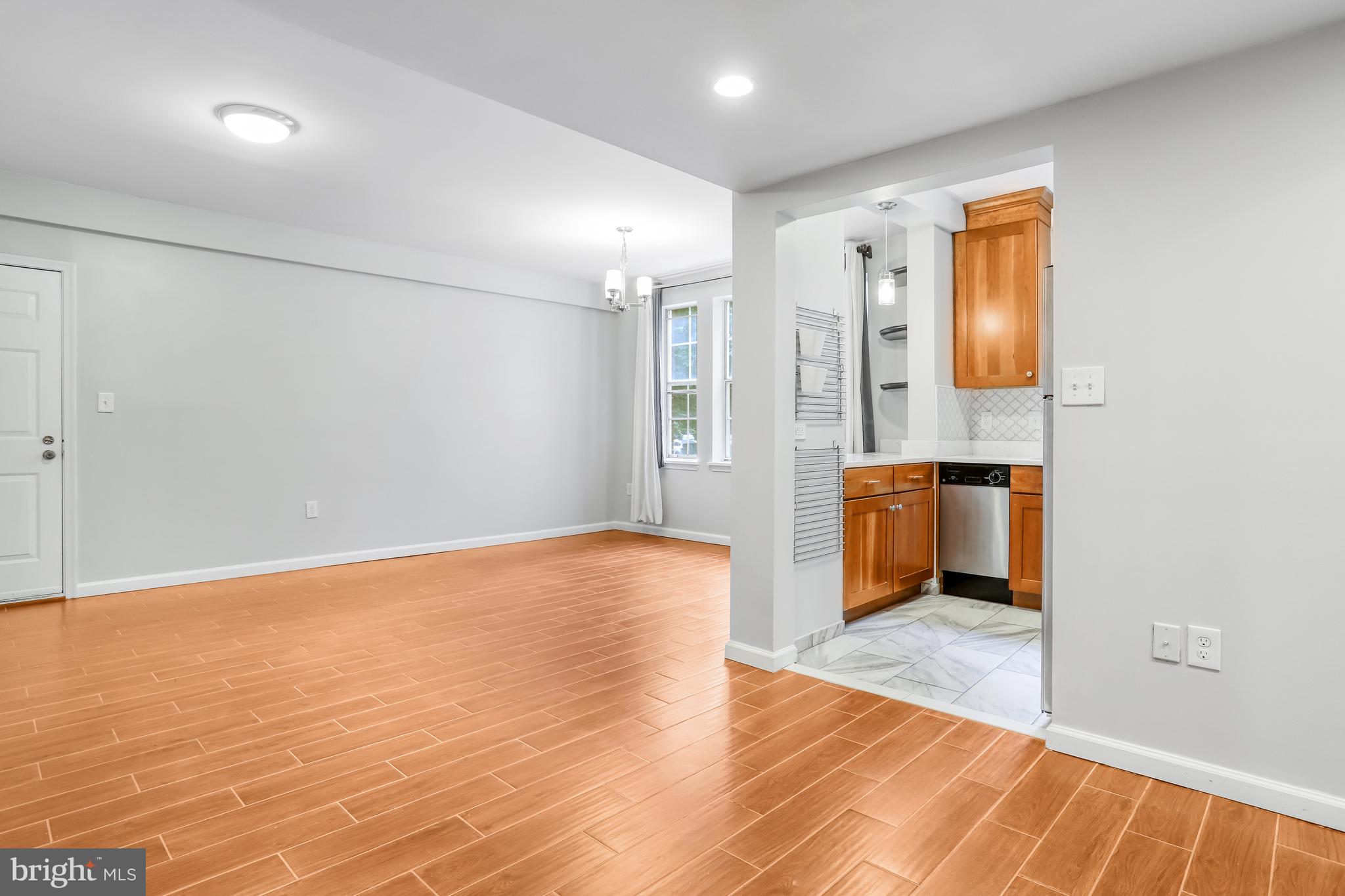 COLONIAL VILLAGE - Residential Lease