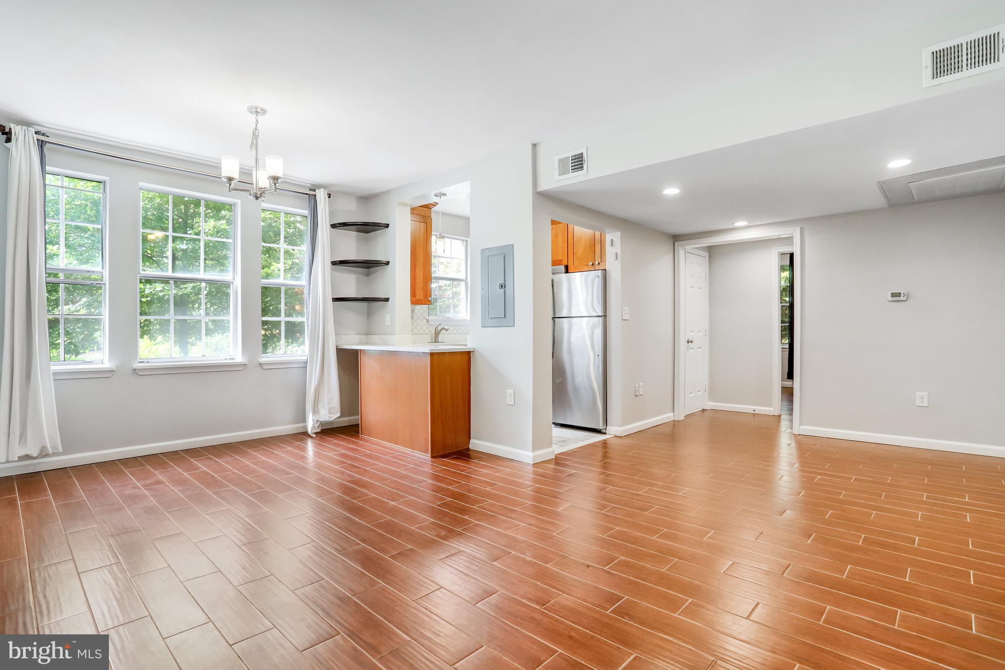 COLONIAL VILLAGE - Residential Lease