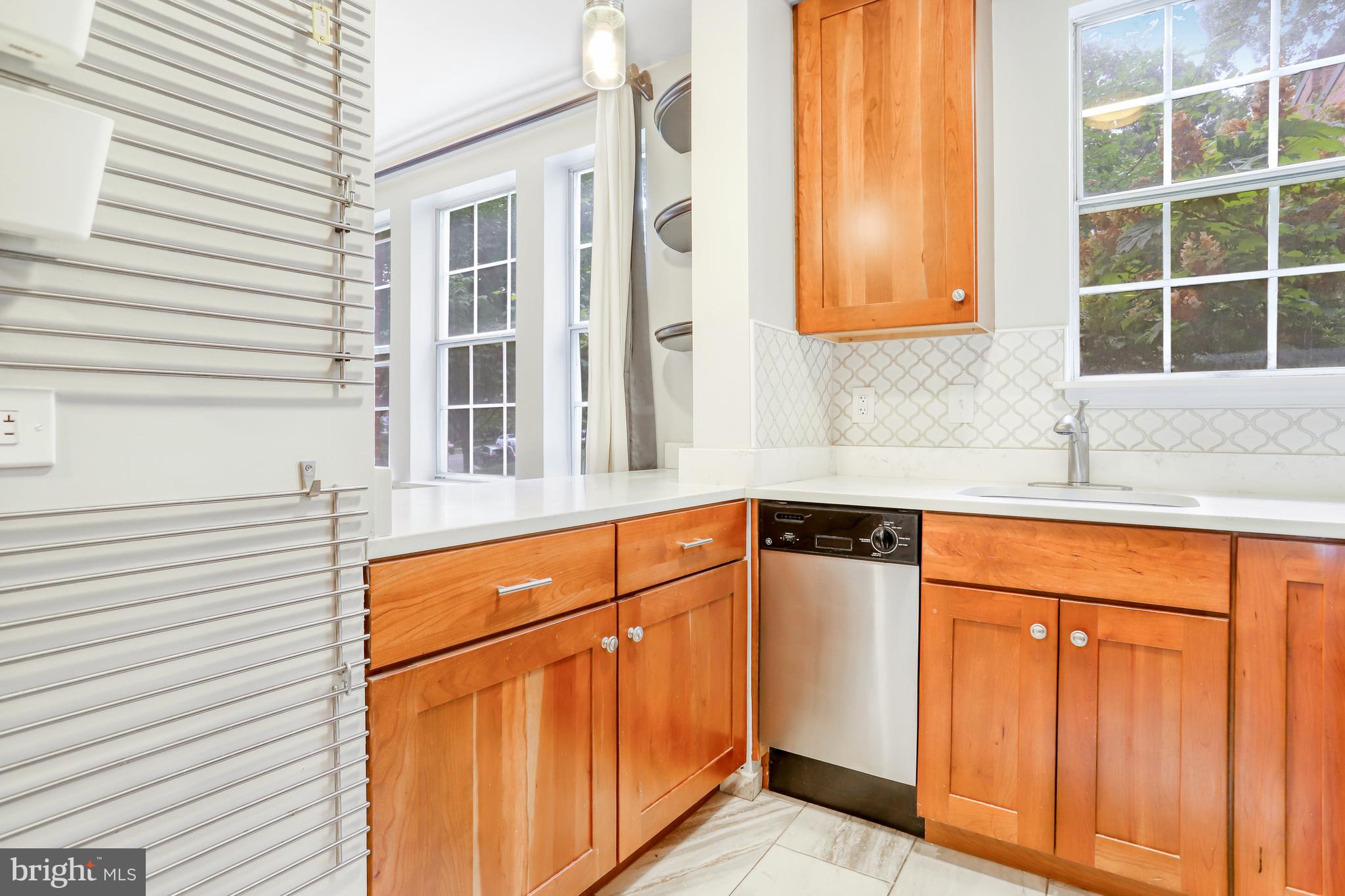 COLONIAL VILLAGE - Residential Lease