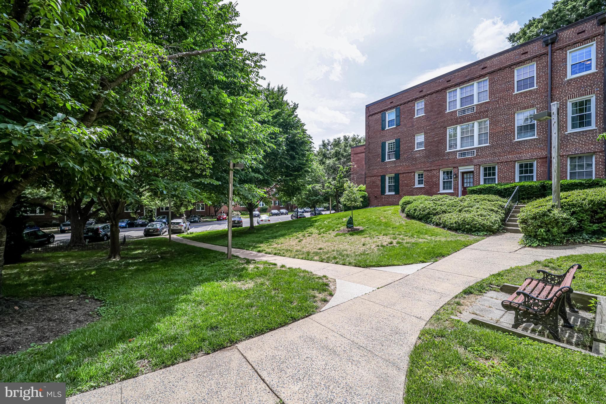 COLONIAL VILLAGE - Residential Lease