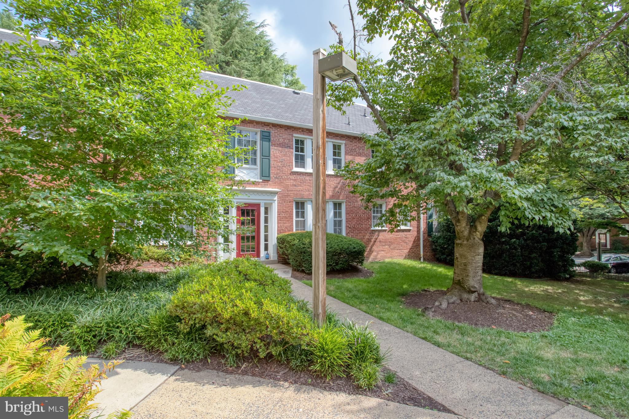 COLONIAL VILLAGE - Residential Lease