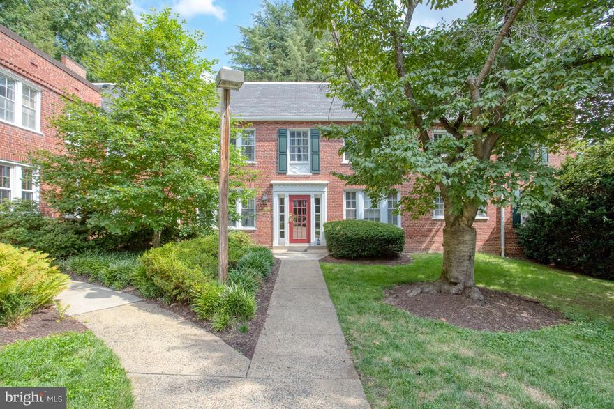 Updated, bright and sunny throughout, 2 BR/1 BA condo, walk to Rosslyn/Courthouse Metro! Move-in ready in Charming Colonial Village neighborhood. Wood tile floors, and Just Painted with  neutral paint colors through-out. The new kitchen now open to the living room features s/s appliances, cherry cabinets, quartz counters & tile floor, + gorgeous Renovated Bathroom! Pets Case by Case, home is ready for immediate/fast move in.