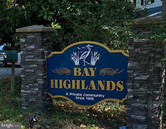 BAY HIGHLANDS - Residential
