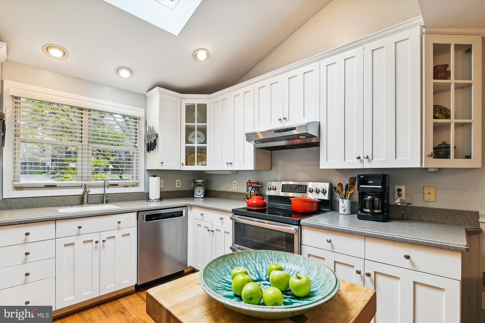 BAY HIGHLANDS - Residential