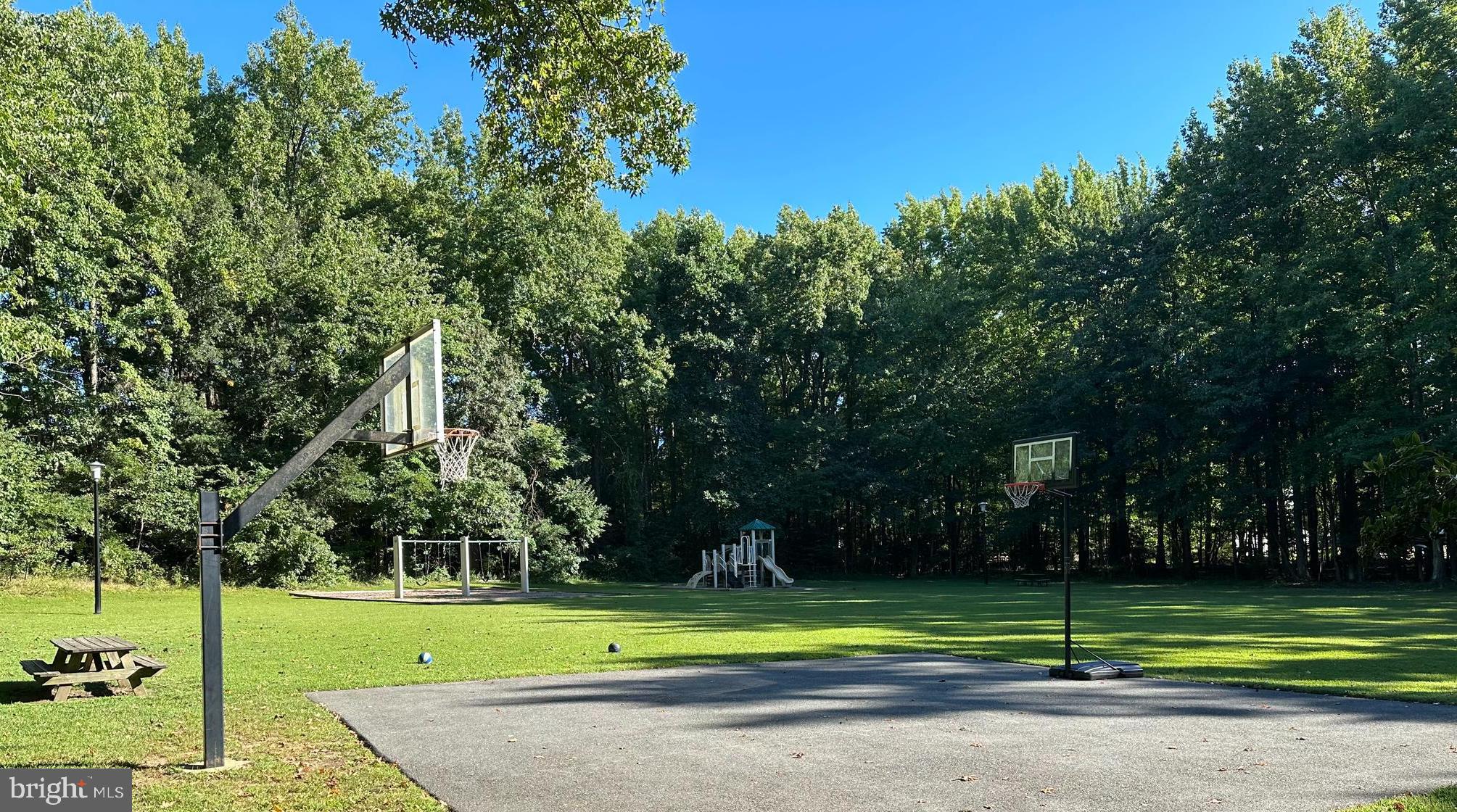 BAY HIGHLANDS - Residential