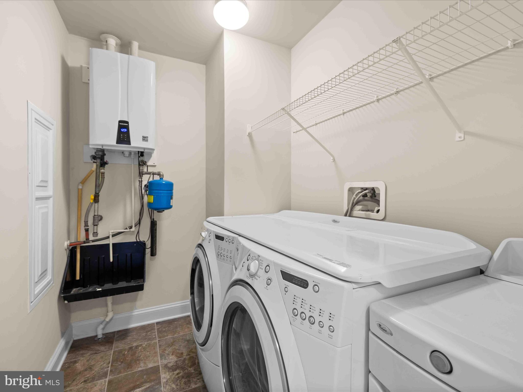 FAIRWAY VILLAGE - Residential