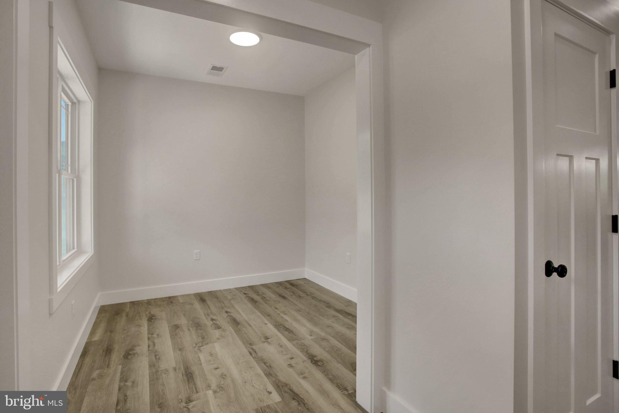 695 KARVOIS COURT