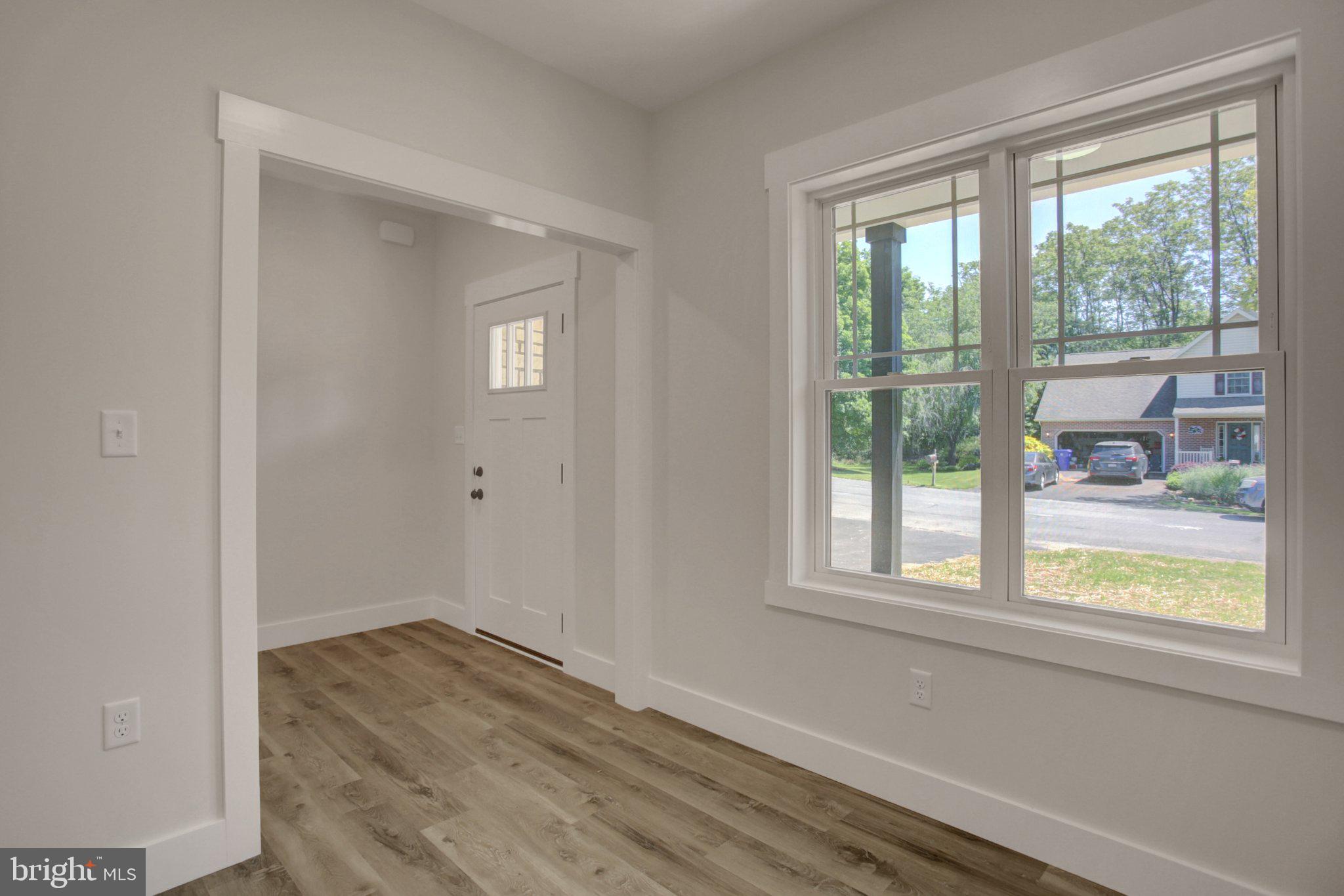 695 KARVOIS COURT