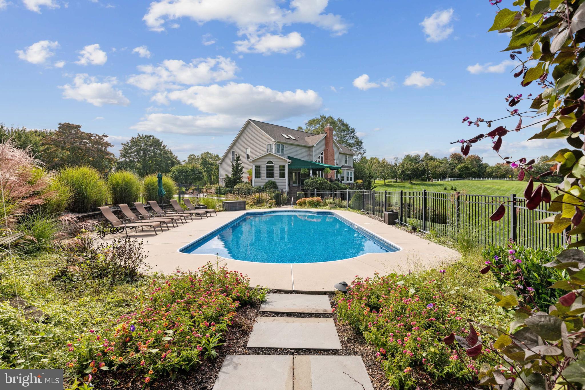 SPRING VALLEY ESTATES - Residential