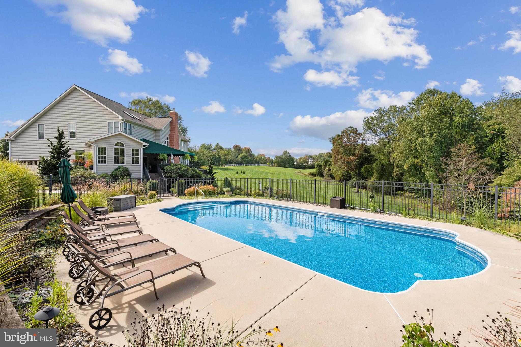 SPRING VALLEY ESTATES - Residential