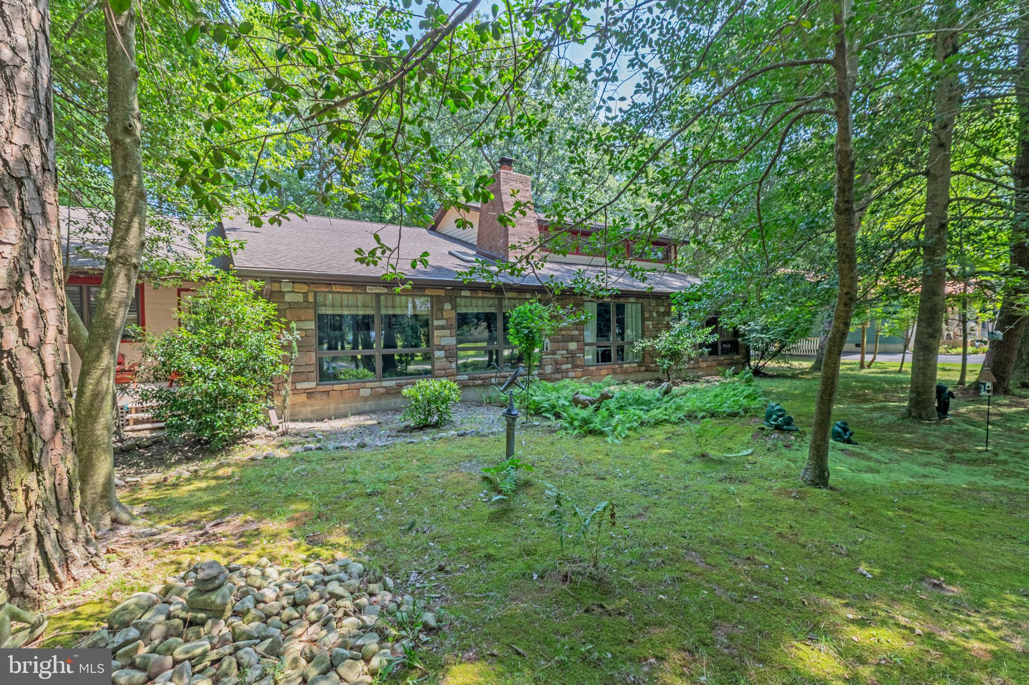 39 N PRIMROSE LANE