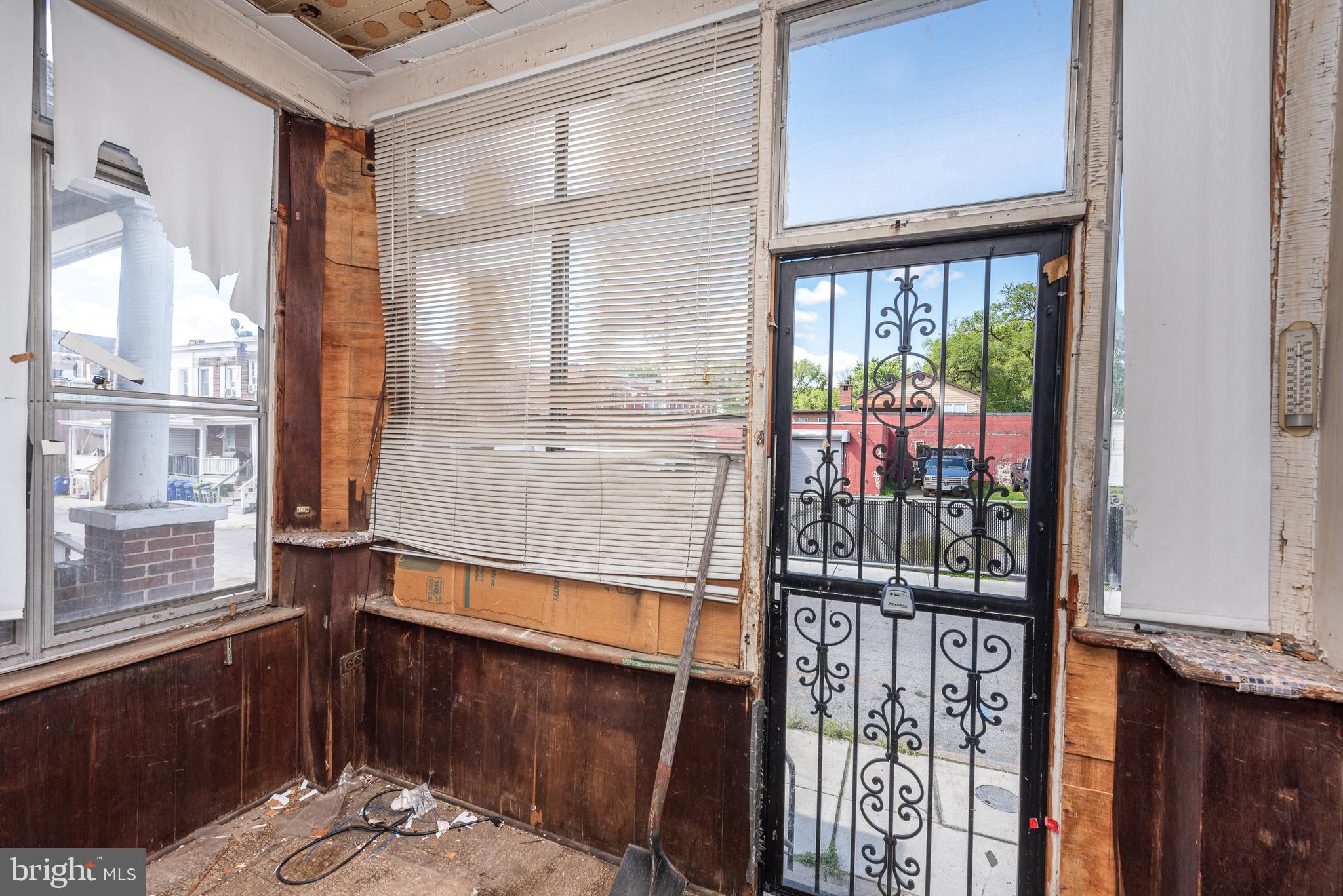 MILL HILL - Residential