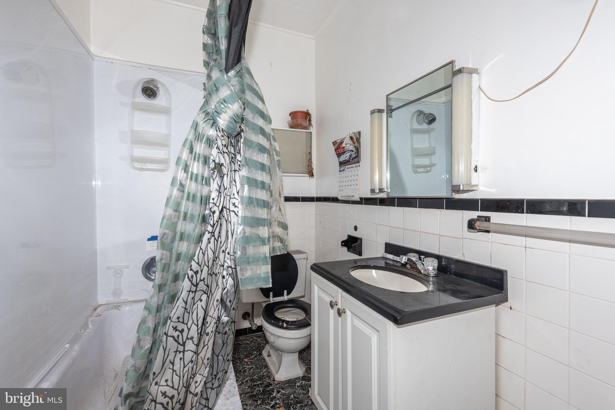 MILL HILL - Residential