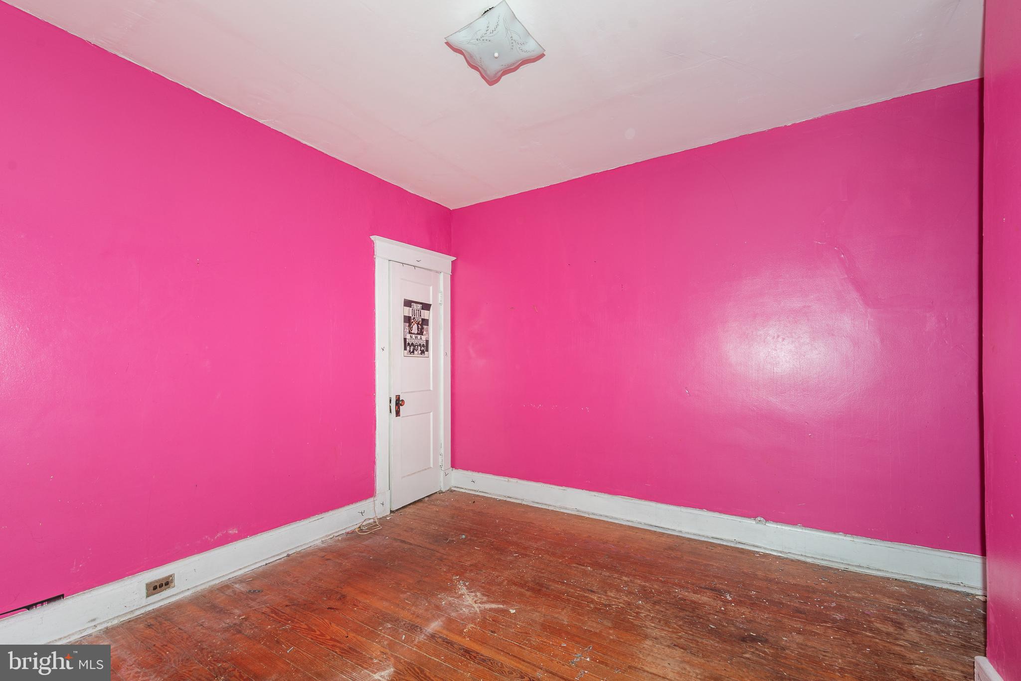 MILL HILL - Residential