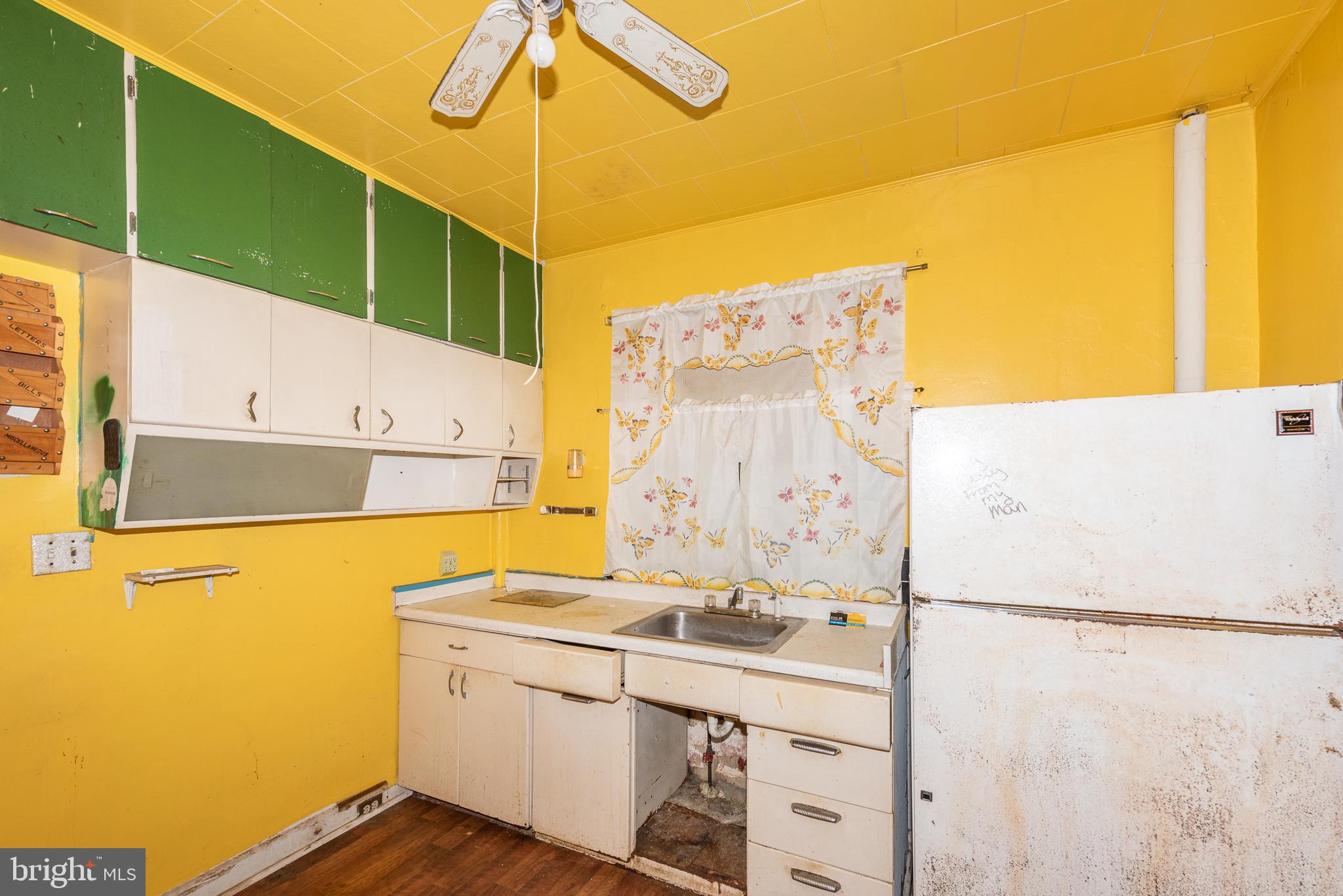 MILL HILL - Residential