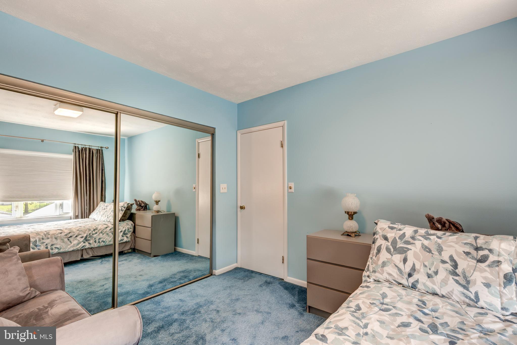 VALLEY STREAM - Residential