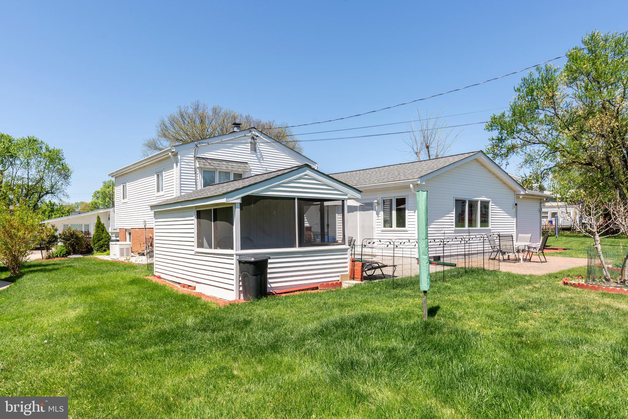 VALLEY STREAM - Residential