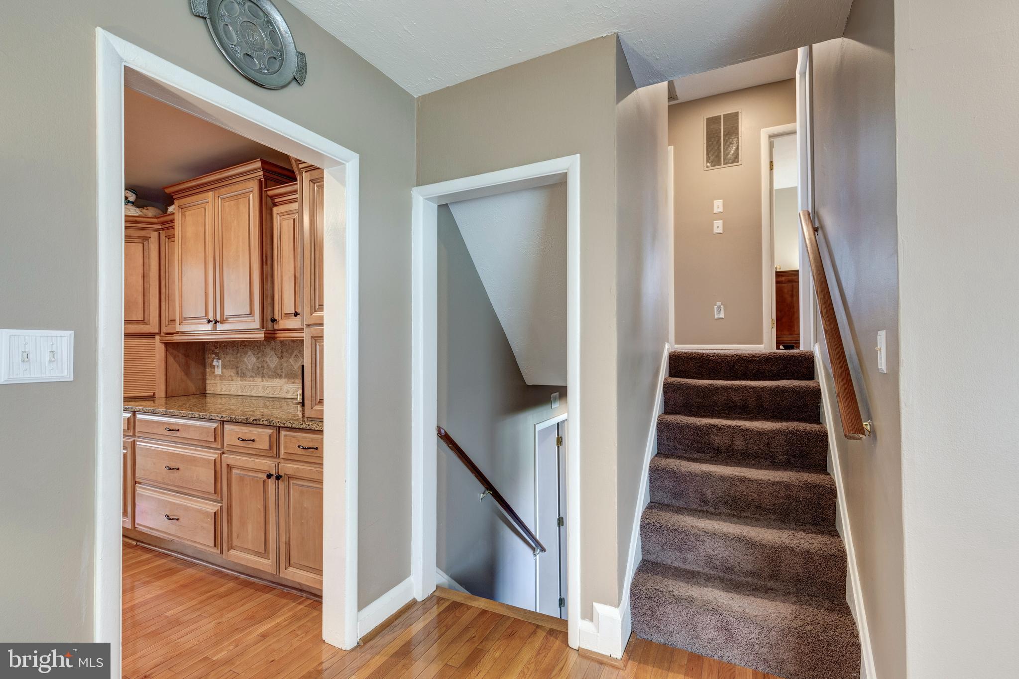 VALLEY STREAM - Residential