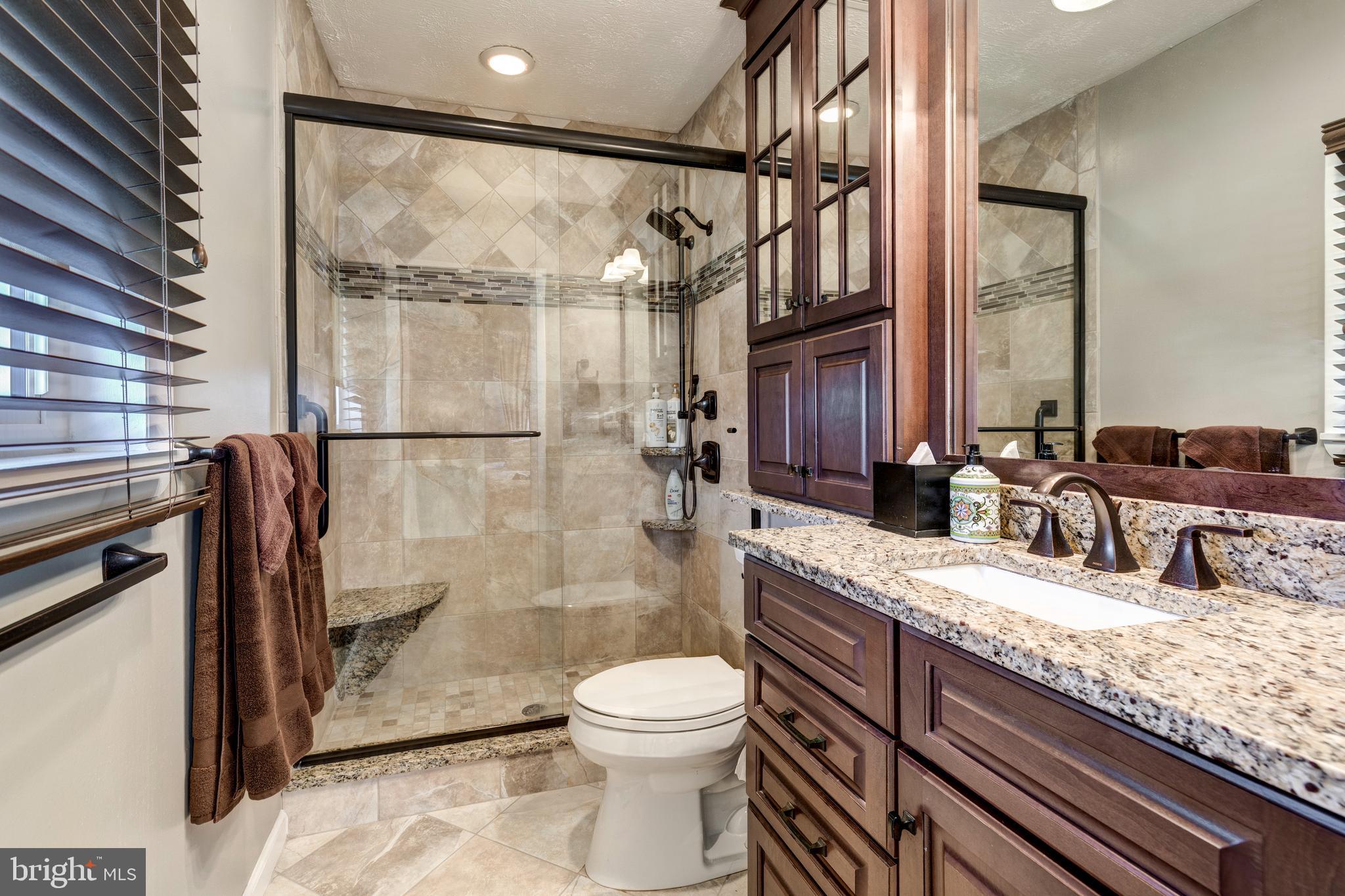 VALLEY STREAM - Residential