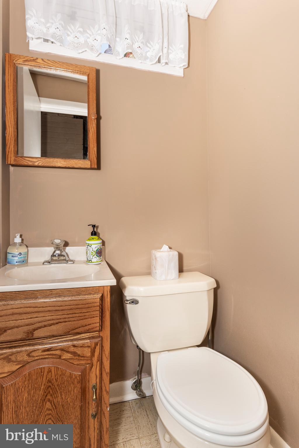 VALLEY STREAM - Residential