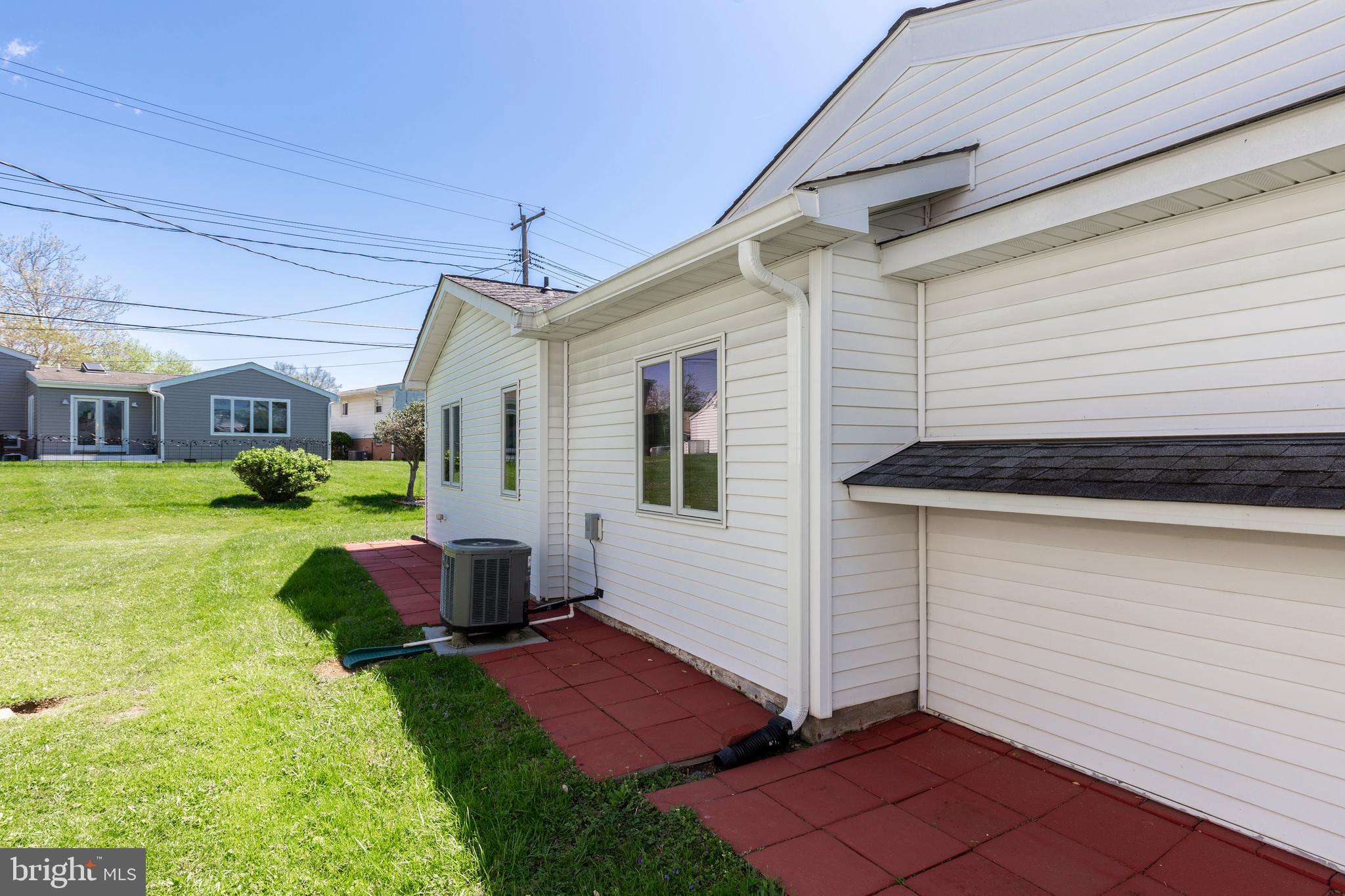 VALLEY STREAM - Residential