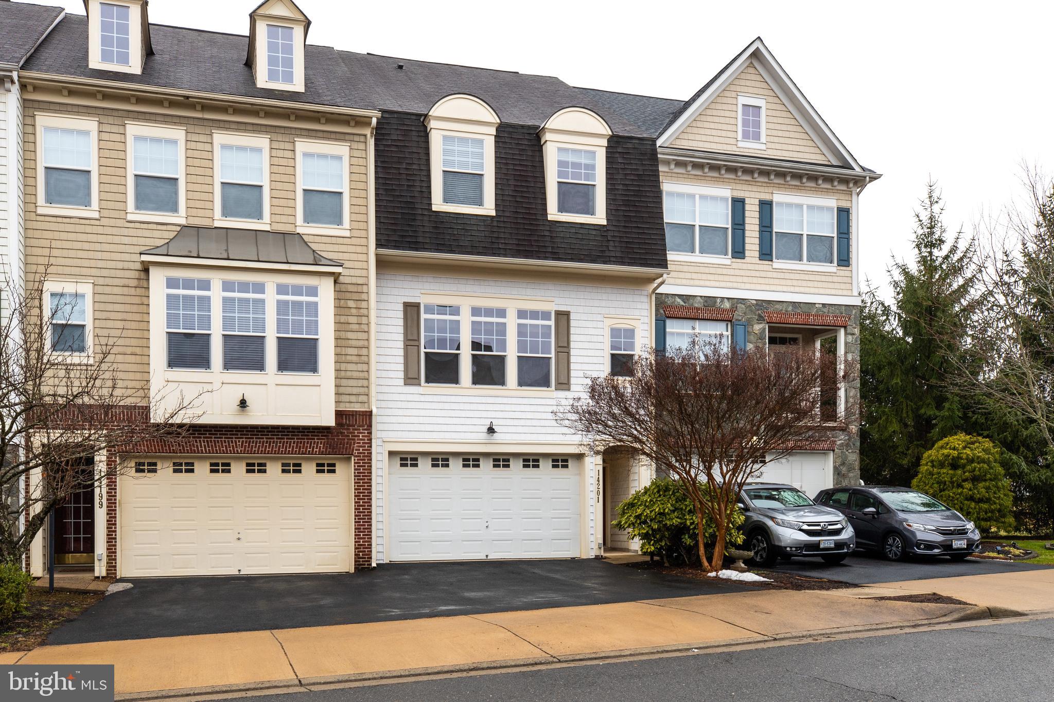 MEADOWS AT MORRIS FARM - Residential Lease