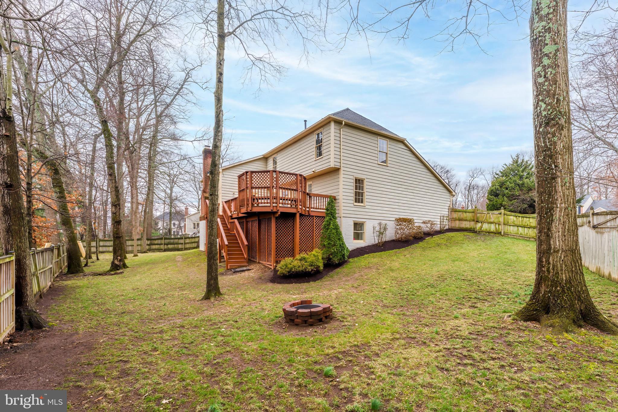 SUTTON OAKS - Residential