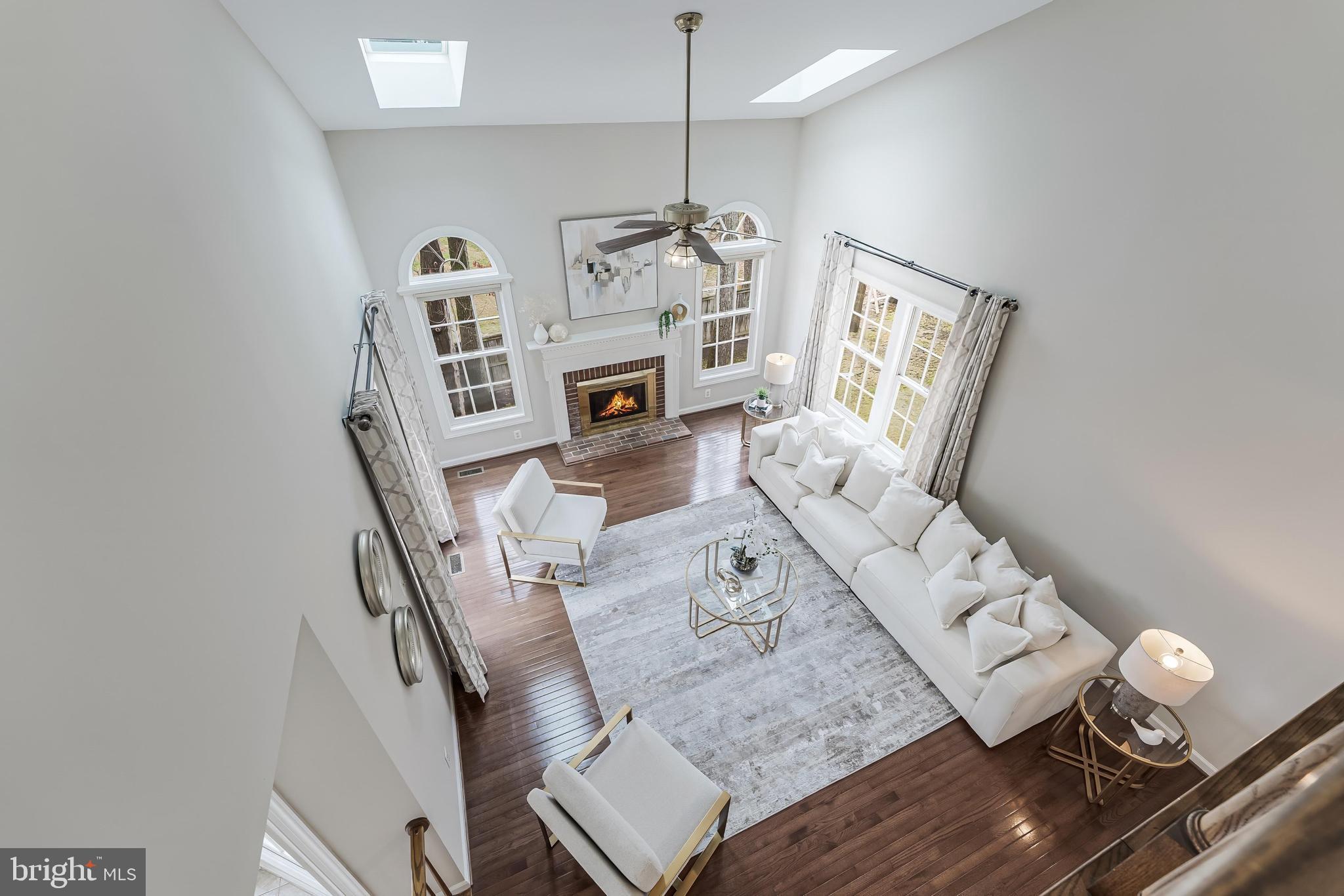 SUTTON OAKS - Residential