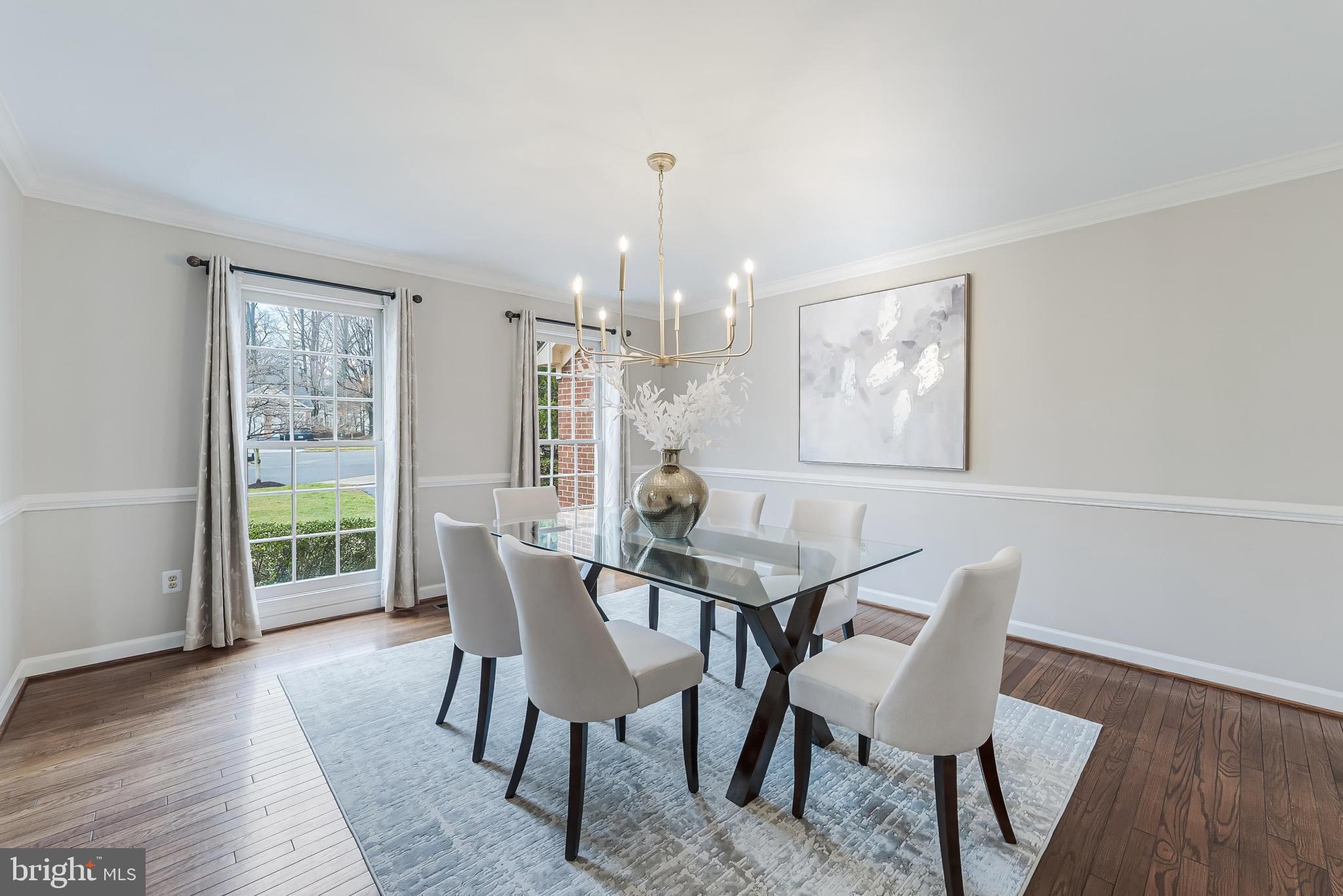 SUTTON OAKS - Residential