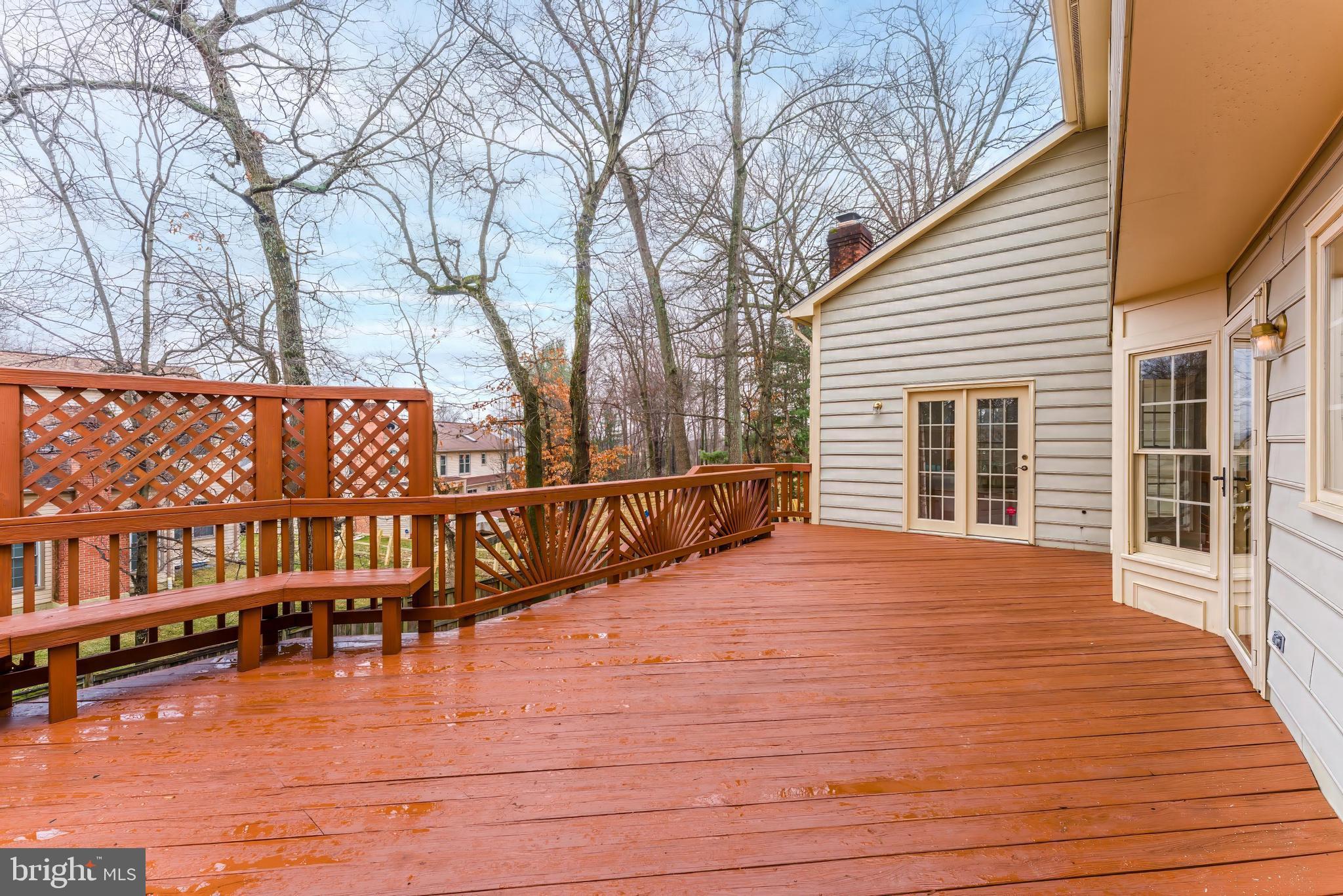 SUTTON OAKS - Residential