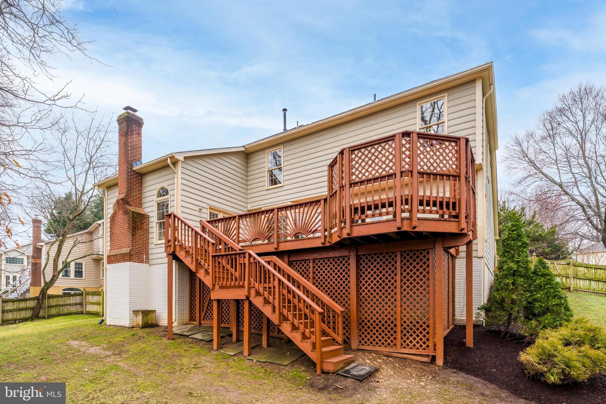 SUTTON OAKS - Residential