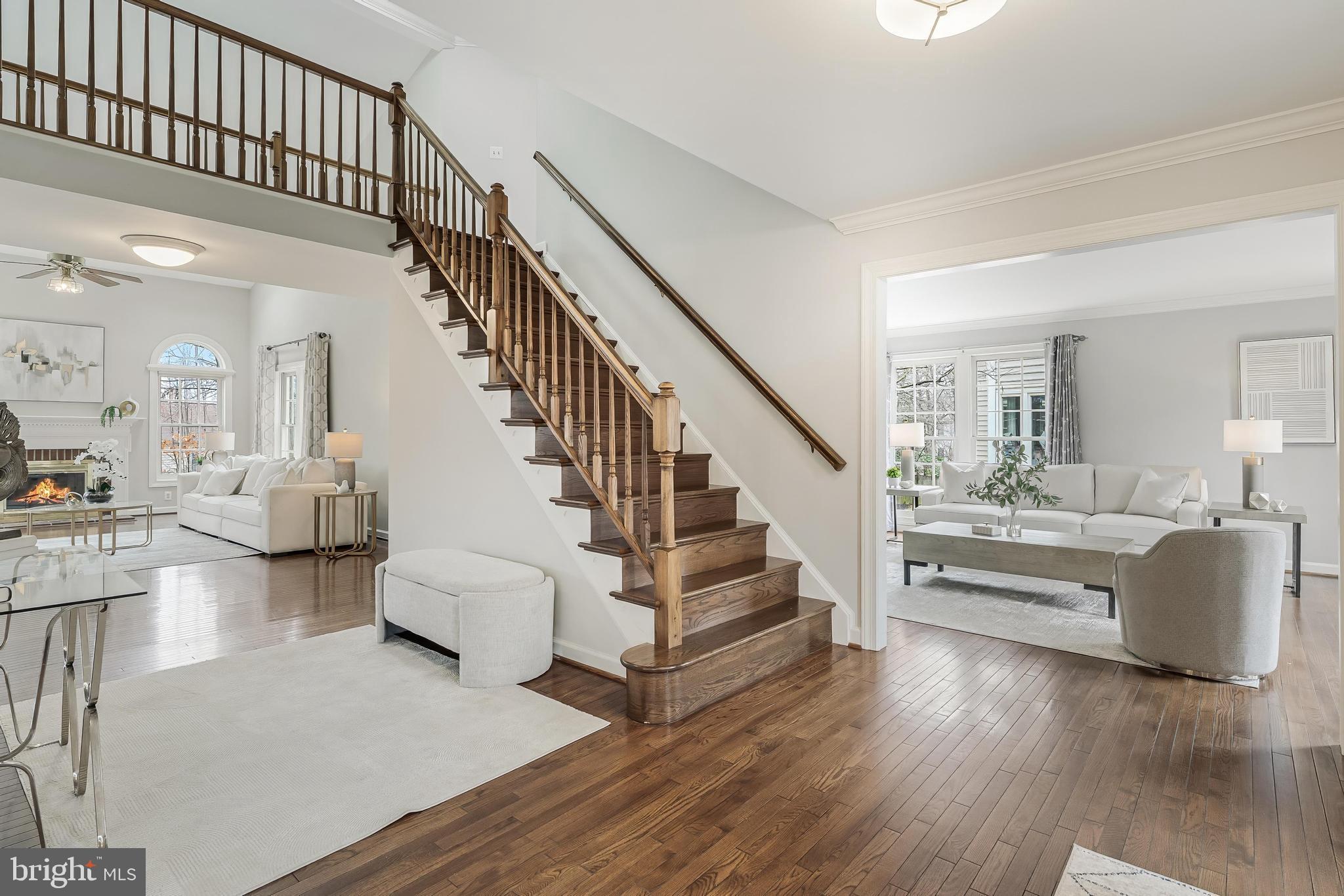 SUTTON OAKS - Residential