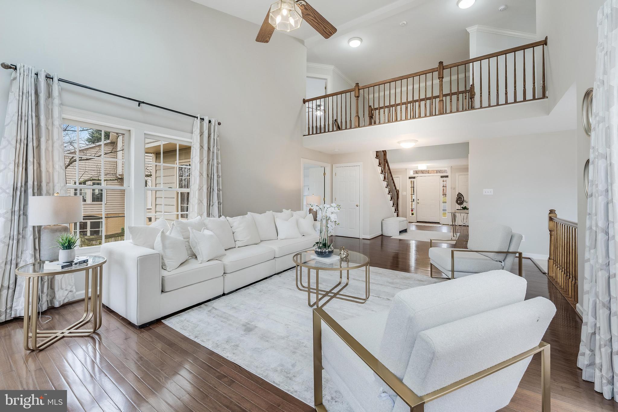 SUTTON OAKS - Residential