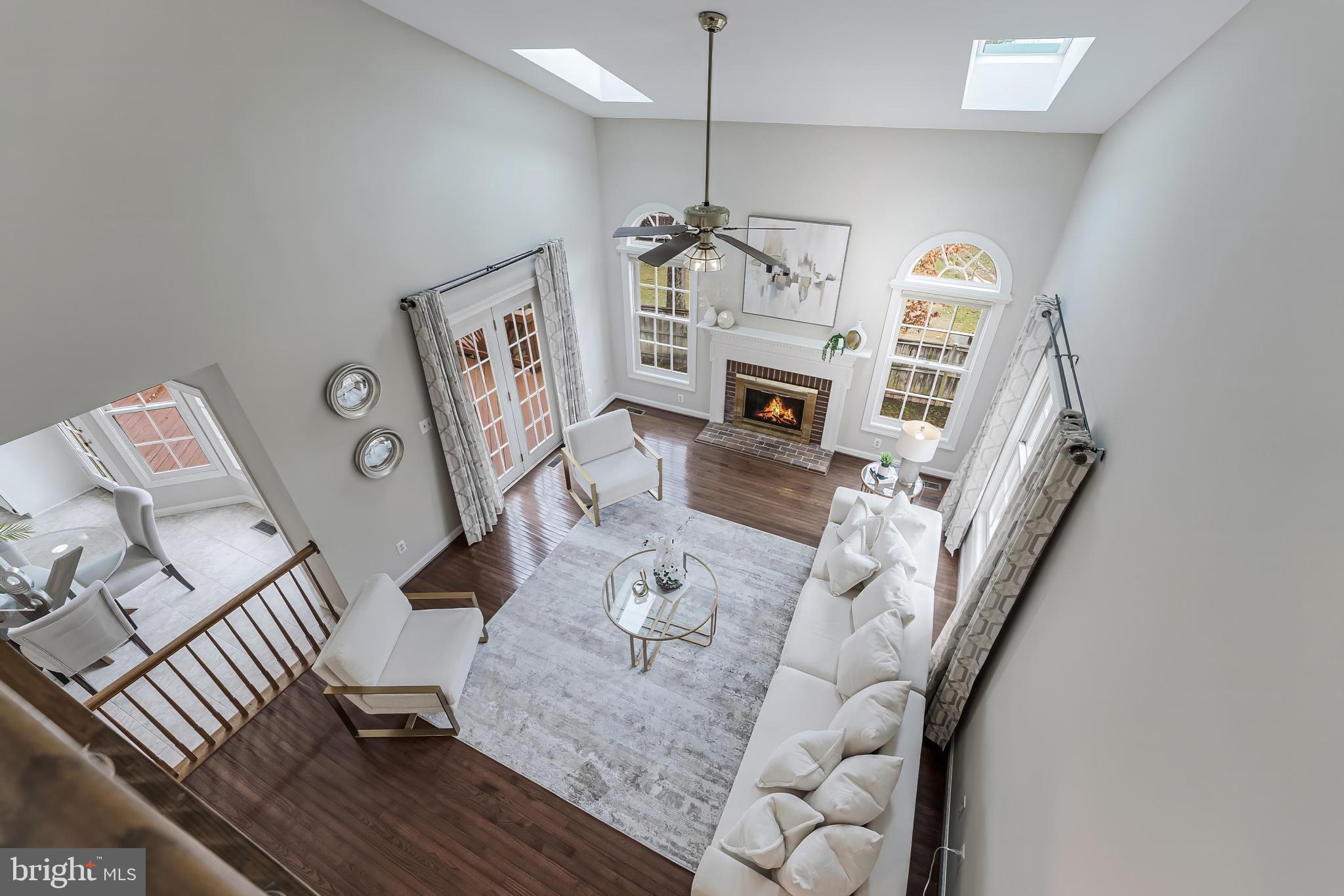 SUTTON OAKS - Residential