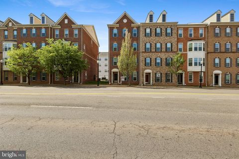 Photo of 9581 Center Street, MANASSAS, VA 20110 (MLS # VAMN2010738)