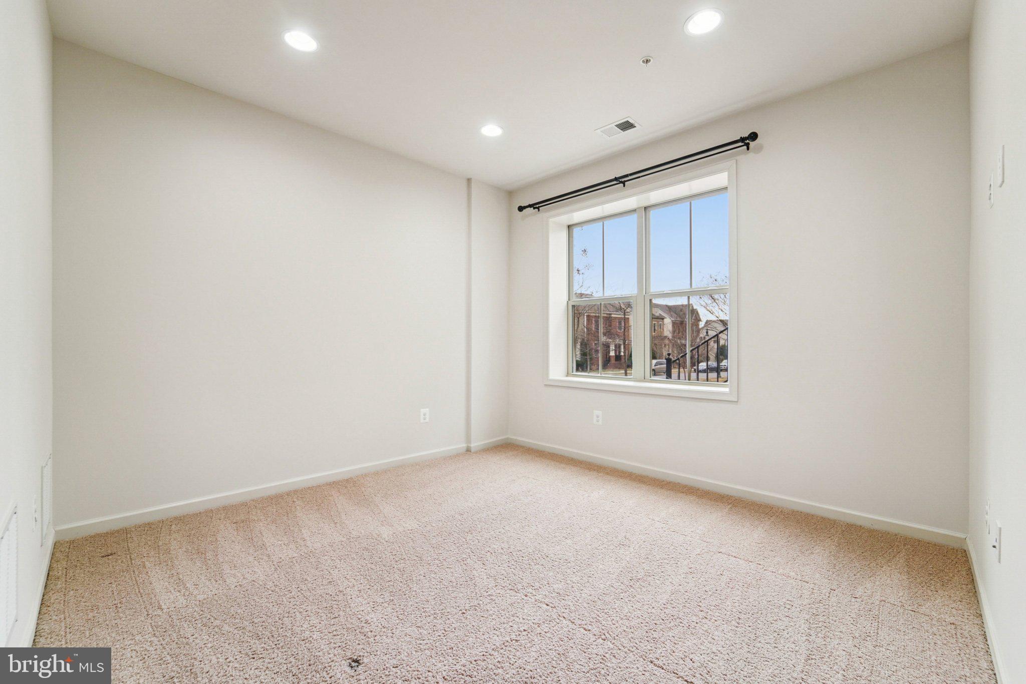 CABIN BRANCH - Residential