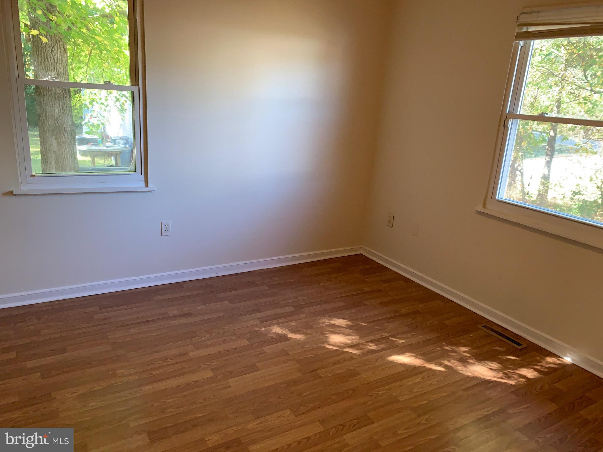 CAMPBELL CREEK VILLAGE - Residential Lease