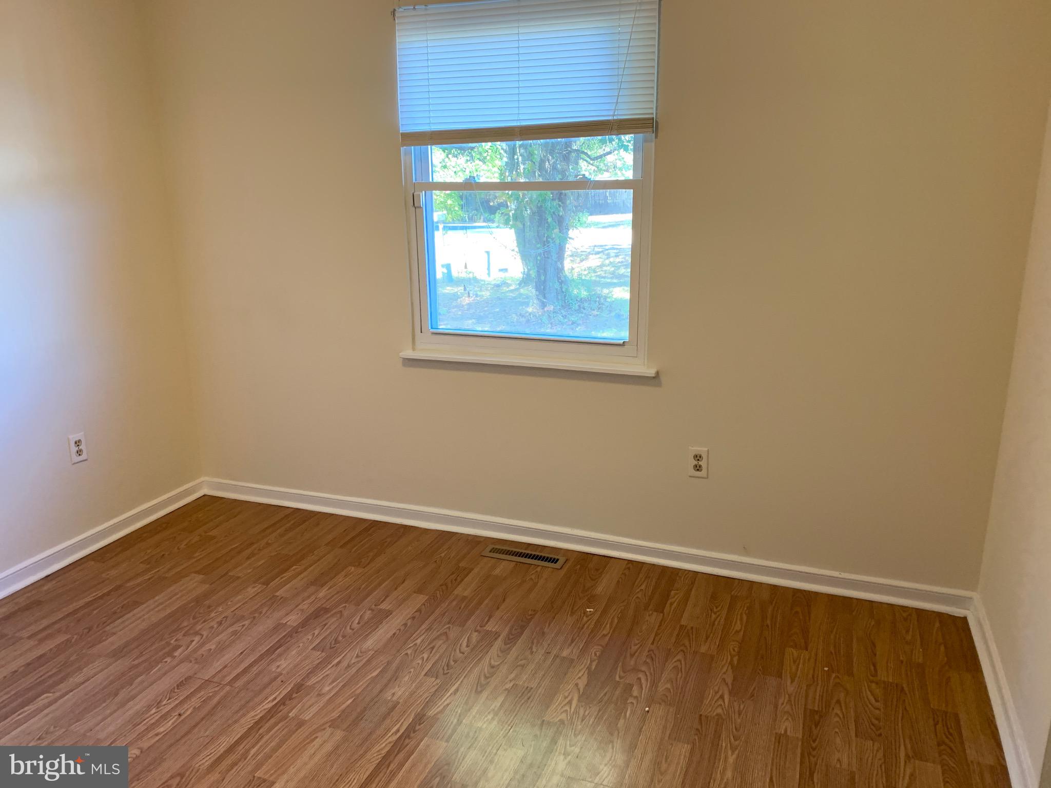 CAMPBELL CREEK VILLAGE - Residential Lease